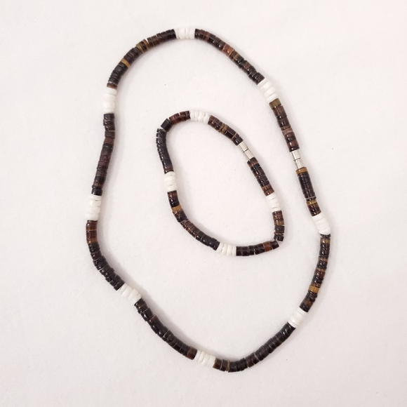Brown & White PUKA Shell Necklace & Bracelet - Picture 3 of 7